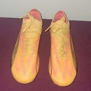 Puma Womens Soccer Cleats Size 8.5